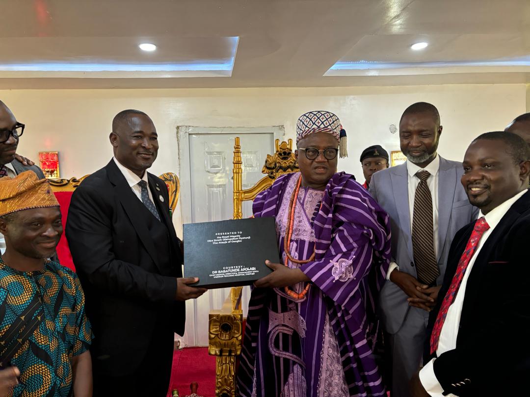 New UNIOSUNTH CMD pays courtesy visit to Ataoja of Osogbo
